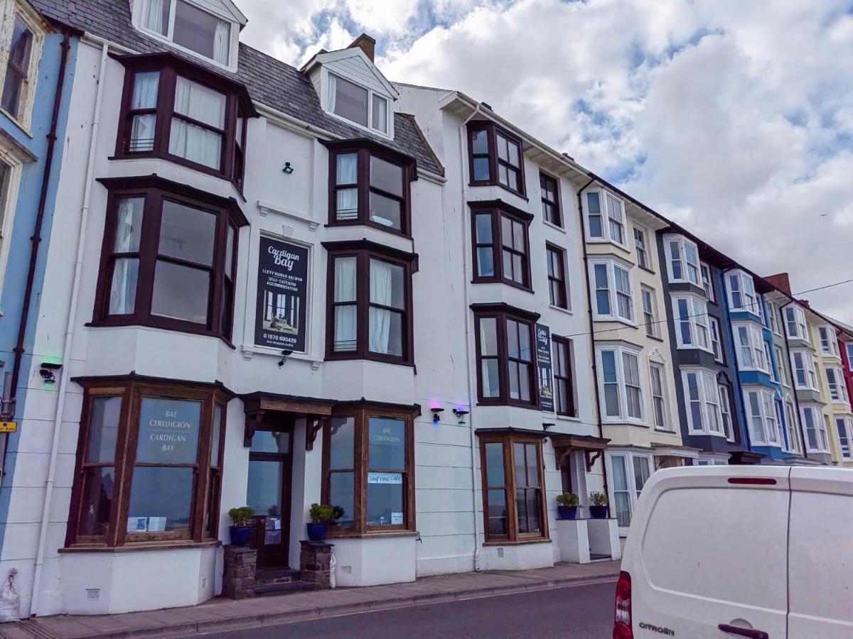 Cardigan Bay Self Catering Accommodation Aberystwyth Exterior photo