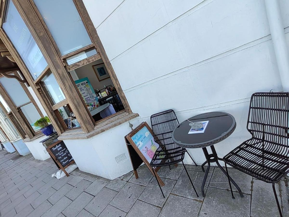 Cardigan Bay Self Catering Accommodation Aberystwyth Exterior photo