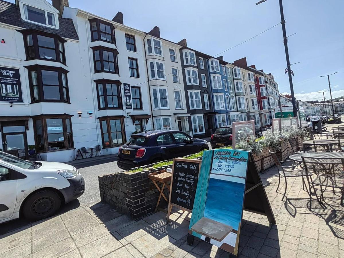 Cardigan Bay Self Catering Accommodation Aberystwyth Exterior photo