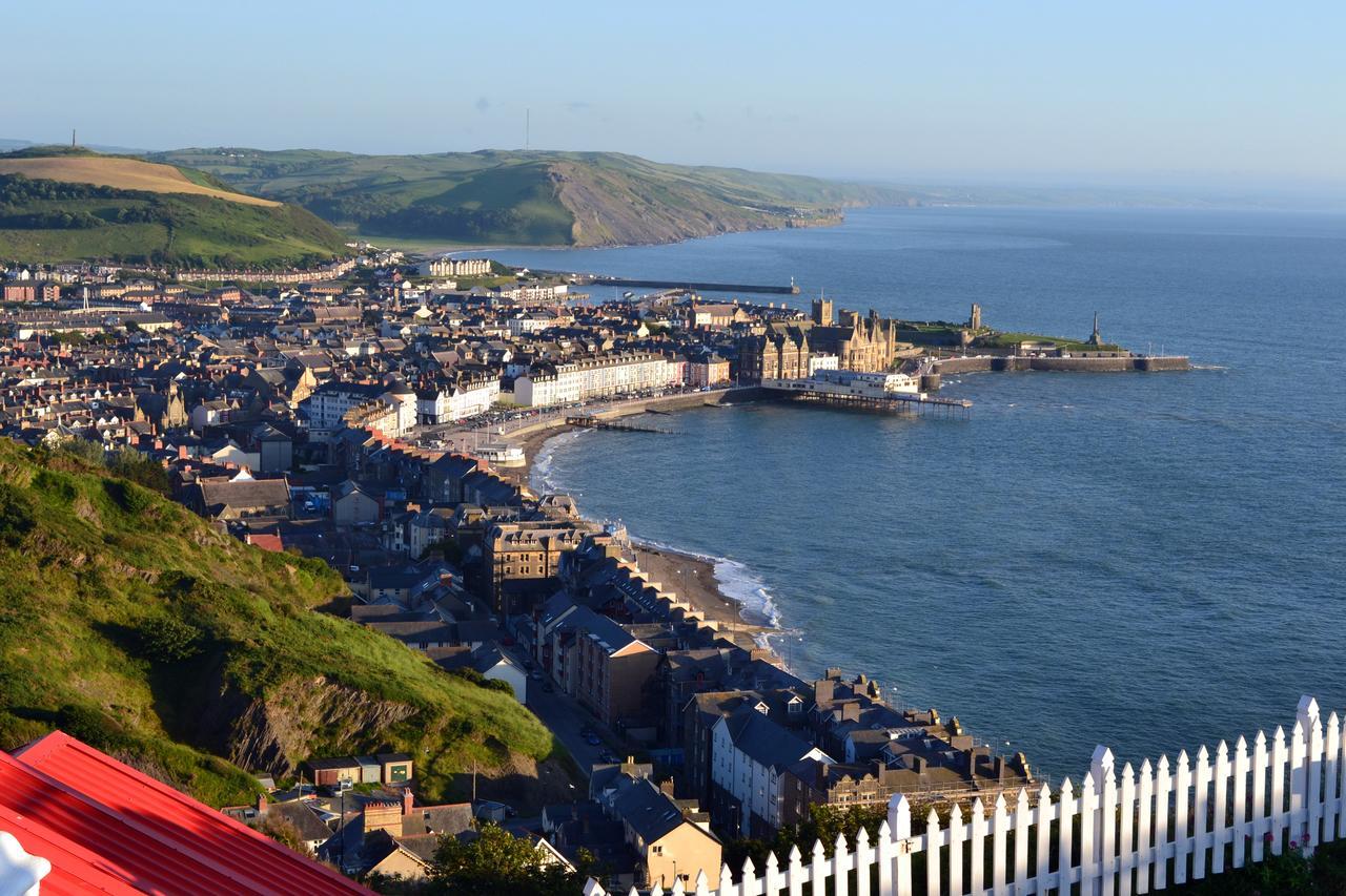 Cardigan Bay Self Catering Accommodation Aberystwyth Exterior photo